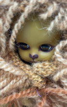 Load image into Gallery viewer, Effanbee Doll Company Since 1910 MV159 Story Book Series Cowardly Lion Play Doll
