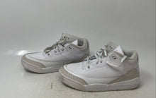 Load image into Gallery viewer, Nike Kids Air Jordan 3 Retro DM0966-111 White Lace-Up Sneaker Shoes Size 3Y
