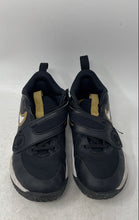 Load image into Gallery viewer, Nike Boys Team Hustle D 11 Black Gold Hook &amp; Loop Sneaker Shoes Size 2.5Y
