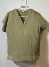 Load image into Gallery viewer, DKNY Womens Green Short Sleeve V-Neck Pullover Blouse Top Size Small
