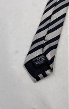 Load image into Gallery viewer, Gianni Viera Mens White Silver-Tone Striped Silk Keeper Loop Pointed Tie
