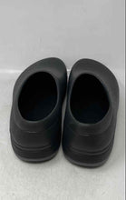 Load image into Gallery viewer, Crocs Mens Black Cushioned Lightweight Closed-Toe Slip-On Clog Shoes Size 11
