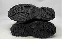 Load image into Gallery viewer, Ozark Trail Mens Black Round Toe Drawstring Insulated Snow Boots Size 11
