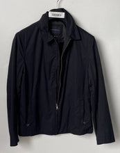 Load image into Gallery viewer, Banana Republic Mens Black Long Sleeve Full-Zip Windbreaker Jacket Size Medium

