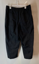 Load image into Gallery viewer, Adidas Womens Black Slash Pocket Tapered Leg Activewear Cropped Pants Size Large
