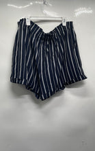 Load image into Gallery viewer, Forever 21 Womens Blue Striped Elastic Waist Pockets Paperbag Shorts Size 3X
