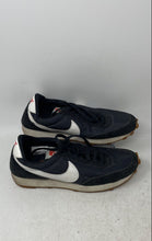 Load image into Gallery viewer, Nike Womens Daybreak CK2351-00 Black White Lace-Up Sneakers Shoes Size 8.5
