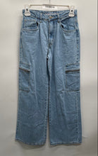 Load image into Gallery viewer, Yoboh! Girls Light Blue Denim Medium-Wash Straight-Leg Jeans Size 12 With Tag
