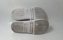 Load image into Gallery viewer, Barebarics Vaporo Womens White Lace-Up Low Top Sneakers Shoes Size 7.5
