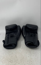 Load image into Gallery viewer, Zhengtu Unisex Black Hook &amp; Loop 12 Oz Beginners MMA Kickboxing Gloves

