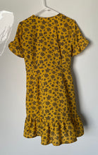 Load image into Gallery viewer, Michael Kors Womens Yellow Floral Print Short Sleeve A-Line Dress Size 4
