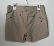 Load image into Gallery viewer, Columbia Womens Light Khaki Titanium Flat Front Pockets Hiking Chino Shorts Sz 6
