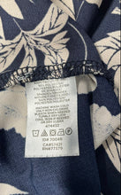 Load image into Gallery viewer, Ann Taylor Womens Black Floral Short Sleeve Keyhole Round Neck Blouse Top Sz XS
