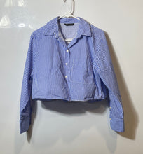 Load image into Gallery viewer, Zara Womens Blue And White Striped Collared Cropped Button-Up Shirt Size M
