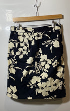 Load image into Gallery viewer, Authentic Escada Sport Womens Multicolor Floral Straight &amp; Pencil Skirt EUR 34

