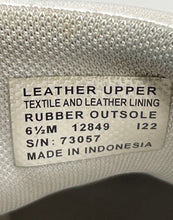 Load image into Gallery viewer, Authentic Tory Burch Womens White Leather Sneaker Shoes Size 6.5M Damaged
