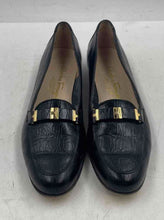 Load image into Gallery viewer, Authentic Salvatore Ferragamo Womens Black Croc Embossed Loafer Shoes Size 8 3A
