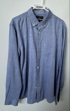 Load image into Gallery viewer, Banana Republic Mens Blue Untucked Fit Long Sleeve Button-Up Shirt Size L
