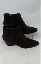 Load image into Gallery viewer, Banana Republic Womens Brown Suede Round Toe Side-Zip Ankle Booties Size 8.5M
