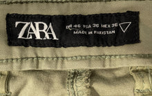 Load image into Gallery viewer, Zara Mens Green Flat Front Pockets Regular Fit Straight Leg Chino Pants Size 36
