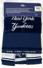 Load image into Gallery viewer, WinCraft Unisex Blue New York Yankees Face Club Jacquard MLB Towel
