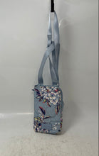 Load image into Gallery viewer, Vera Bradley Womens Blue Floral Print Adjustable Strap Crossbody Purse
