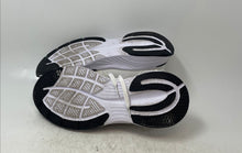 Load image into Gallery viewer, New Balance Mens White Lace-Up Low Top Round Toe Running Shoes Size 11
