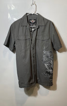 Load image into Gallery viewer, Harley-Davidson Mens Dark Gray Eagle Graphic Cotton Pockets Button-Up Shirt Sz S
