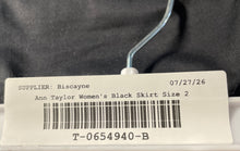 Load image into Gallery viewer, Ann Taylor Loft Womens Black Flat Front Back Zip Straight &amp; Pencil Skirt Size 2

