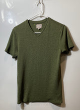 Load image into Gallery viewer, Guess Mens Green Short Sleeve V-Neck Collarless Pullover T-Shirt Size XS
