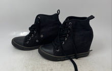 Load image into Gallery viewer, Guess Womens Majestey Black Lace-Up High Top Sneaker Shoes Size 8.5M
