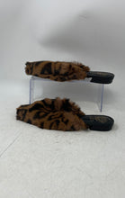 Load image into Gallery viewer, Vince Camuto Womens Samara Brown Black Slip-On Cozy Slide Sandals Size 6.5M
