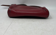 Load image into Gallery viewer, Liz Claiborne Womens Brown Red Pebbled Leather Zip Top Lined Crossbody Bag
