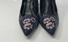 Load image into Gallery viewer, Charles David Womens Denise Blue Pink Floral Print Pump Heels Shoes Size 8
