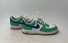 Load image into Gallery viewer, Nike Kids Air Force 1 Low LV8 Play FJ4806-100 White Green Sneaker Shoes Size 3Y
