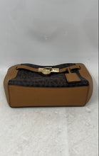 Load image into Gallery viewer, Michael Kors Womens Hamilton Brown Black Monogram Detachable Strap Messenger Bag
