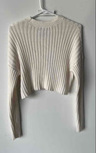 Load image into Gallery viewer, Forever 21 Womens Beige Cotton Long Sleeve Cropped Pullover Sweater Size S

