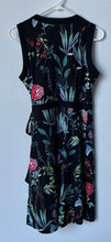Load image into Gallery viewer, Tommy Hilfiger Womens Multicolor Floral Tie Waist Sleeveless Wrap Dress Size 6
