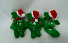 Load image into Gallery viewer, Set Of 6 Pcs Salvino's Bamm Beano's Christmas Bears 1998 Plush Toys With Tags
