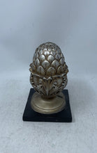 Load image into Gallery viewer, Set Of 2-Piece Sicura BE029-SL Silver Collectible Pineapple Bookend Stands

