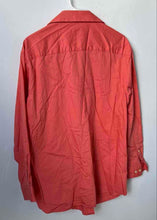 Load image into Gallery viewer, Kenneth Cole Reaction Mens Coral Wrinkle Free Dress Shirt Size 16.5 32-33
