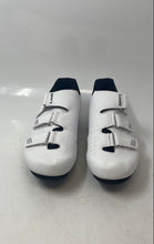 Load image into Gallery viewer, Mens White Triple Hook And Loop Straps Low Top Sport Cycling Shoes Size EUR 40

