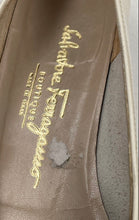 Load image into Gallery viewer, Authentic Salvatore Ferragamo Womens Cream Leather Loafer Flats Size 8.5 2A
