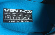 Load image into Gallery viewer, Venzo Unisex Shimano SPD SL Black Blue Road Cycling Shoes Size M6 W7.5
