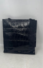 Load image into Gallery viewer, Prune Womens Black Croc Embossed Faux Leather Inner Pocket Shoulder Bag
