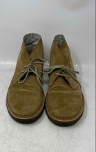 Load image into Gallery viewer, Clarks Originals Mens Beige Suede Lace-Up Ankle Chukka Boots Size 7.5M
