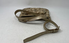 Load image into Gallery viewer, Victor Hugo Womens Beige Floral Adjustable Strap Inner Pocket Crossbody Purse
