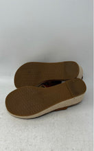 Load image into Gallery viewer, Michael Kors Womens Brown Beige Wedge Platform Sandals Size 6.5M
