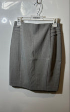 Load image into Gallery viewer, Express Womens Gray Knee Length Back Zip Straight &amp; Pencil Skirt Size 2
