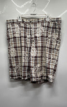 Load image into Gallery viewer, Tommy Hilfiger Mens Multicolor Plaid Cotton Pockets Bermuda Shorts Size 42
